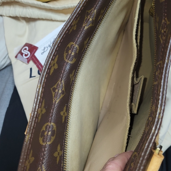 Louis Vuitton Brown Monogram Shoulder Bag - Picture 7 of 16